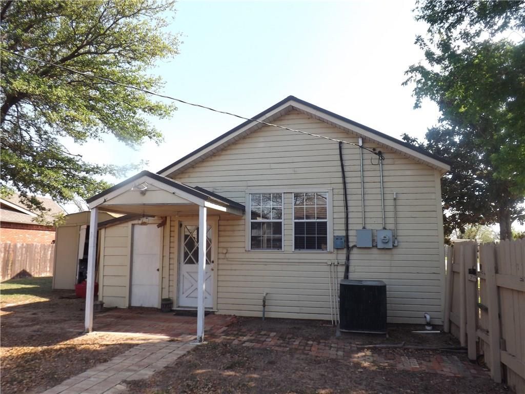 300 E Main St, Tipton, OK 3 Bed, 2 Bath SingleFamily Home 25
