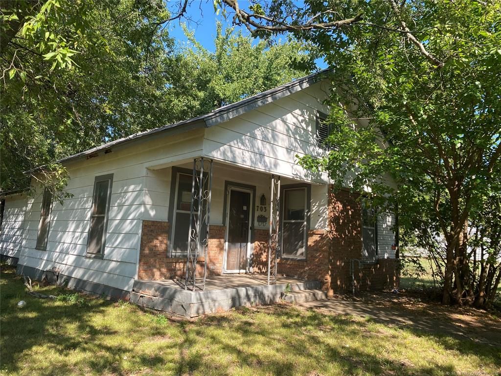 703 H St NW, Ardmore, OK 73401