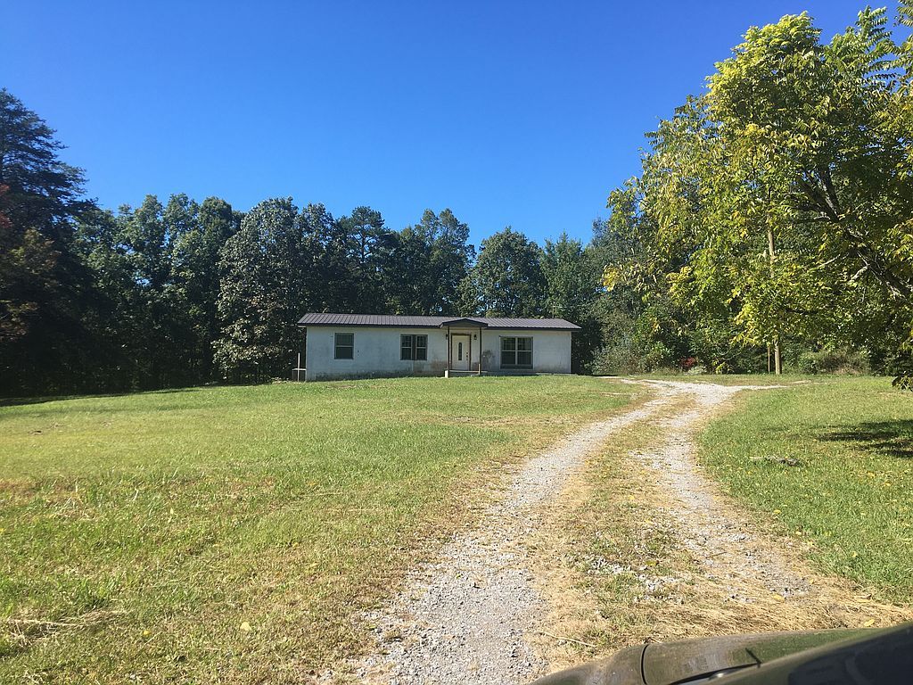 242 Vine Ridge Rd, Crawford, TN 38554 3 Bed, 1 Bath SingleFamily