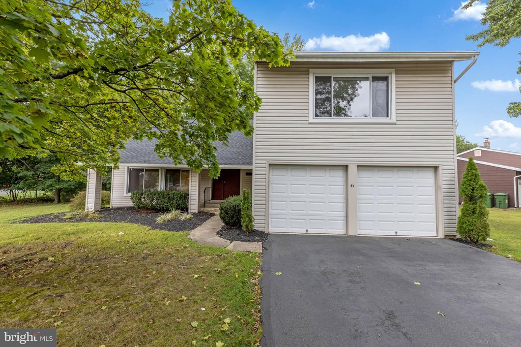 51 Carlton Ave, Marlton, NJ 08053