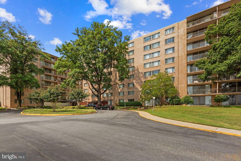 4410 Oglethorpe St #718, Hyattsville, MD 20781