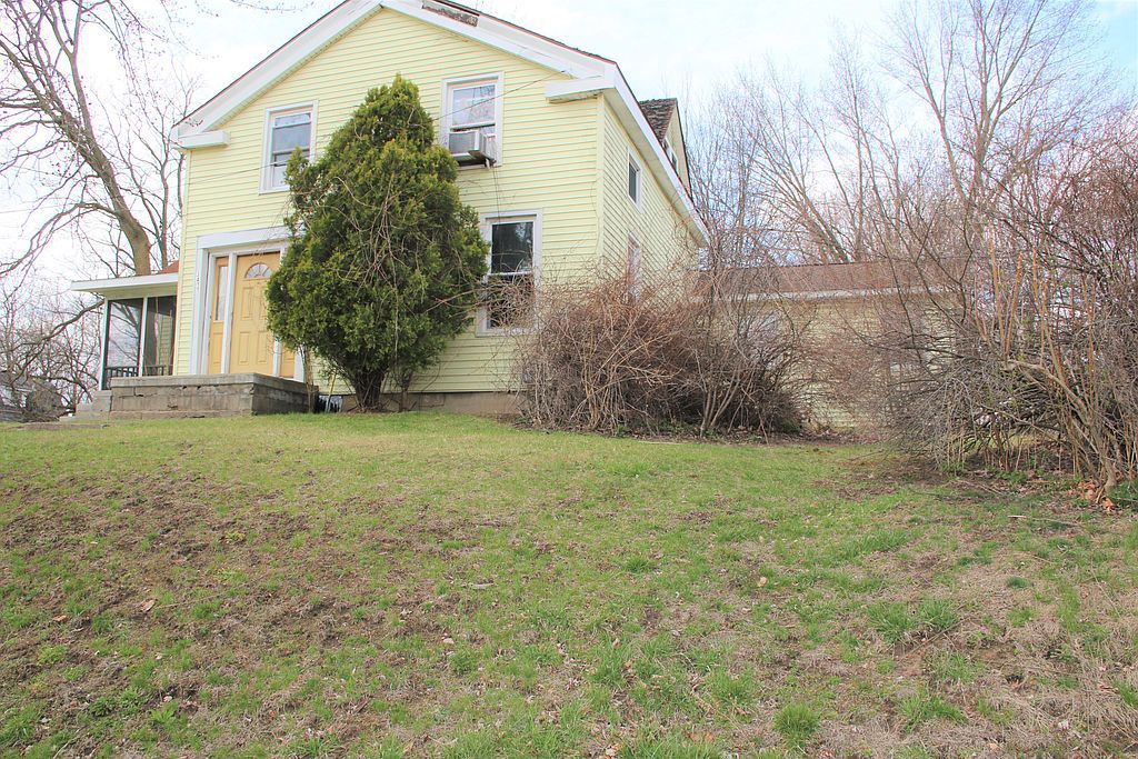 3411 Broad St, Dexter, MI 48130