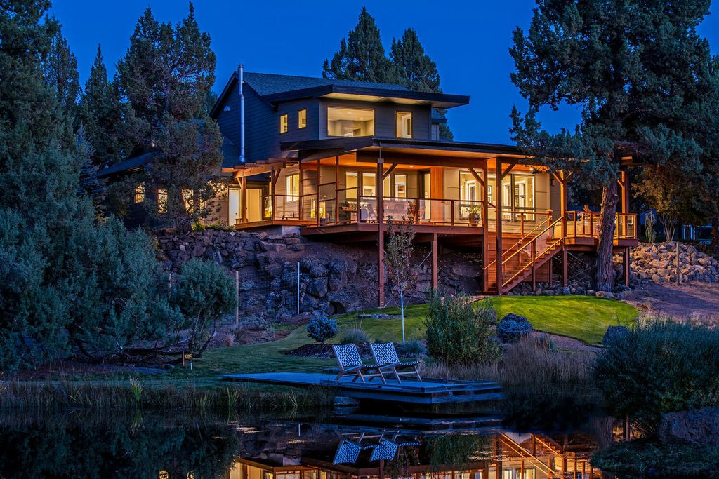 61525 Gosney Rd, Bend, OR 97702