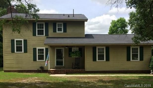 2008 Lake Dr, Laurinburg, NC 28352