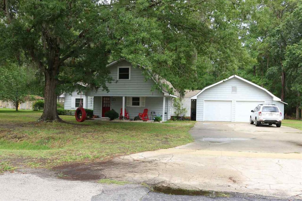 233 S Sheffield St, Kingsland, GA 31548