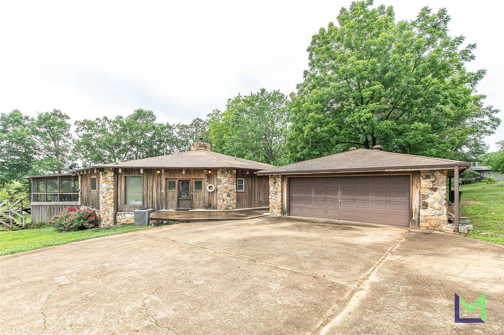 Route 3 #8139, Doniphan, MO 63935