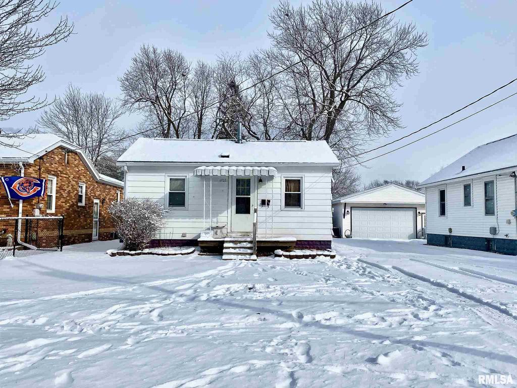 1703 Willard St, Galesburg, IL 61401 Trulia