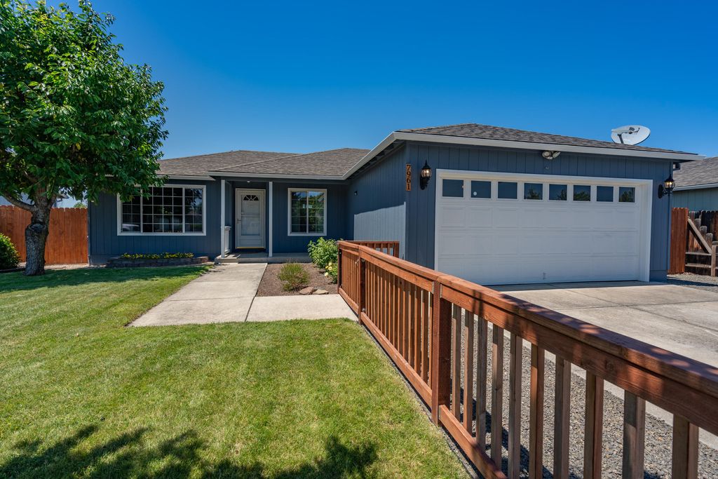 7961 Isabella Way, White City, OR 97503