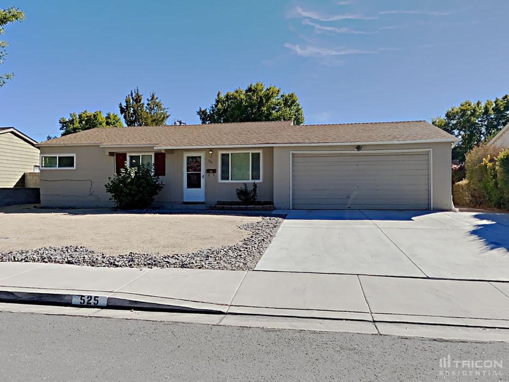 525 Sawyer Way, Sparks, NV 89431
