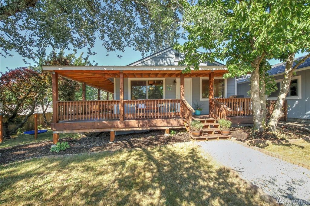 2707 Wheaton Way, Bremerton, WA 98310