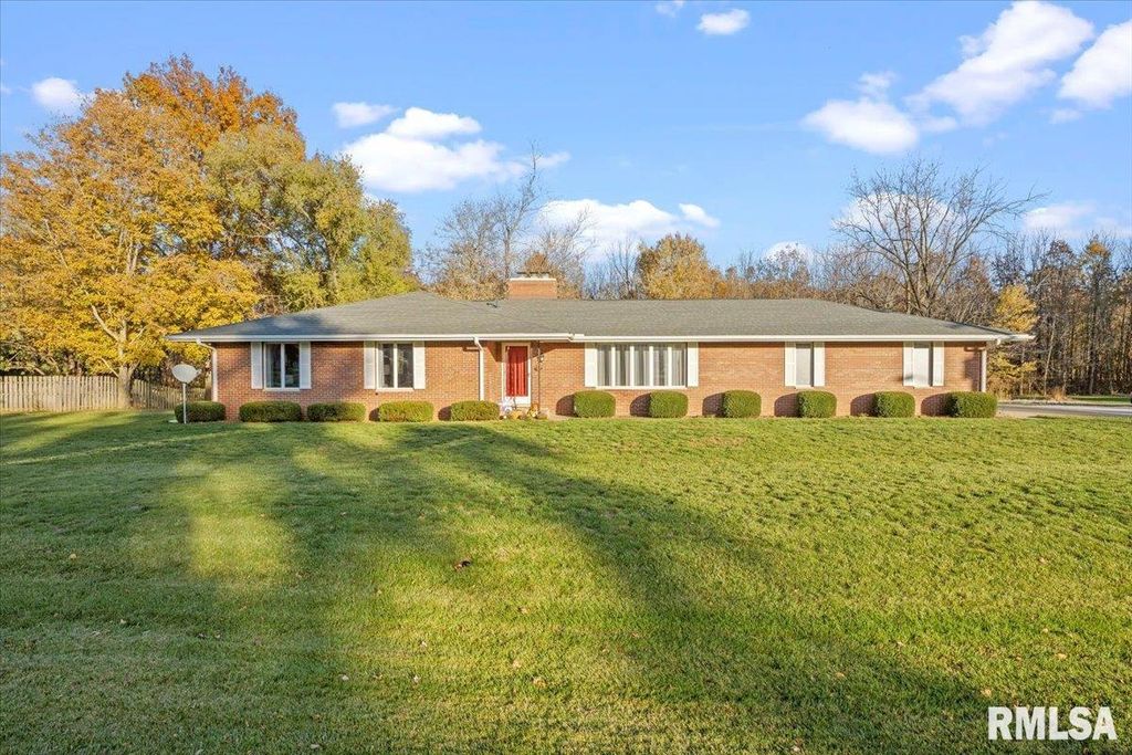 237 S State St, Greenview, IL 62642 Trulia