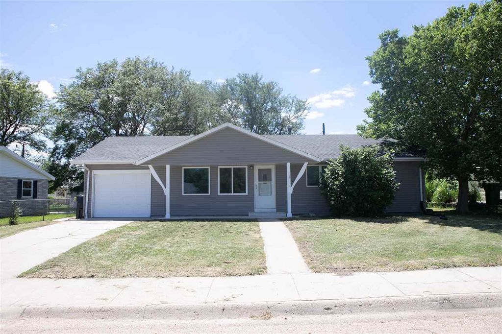 106 N Cherokee Rd, Mccook, NE 69001 Trulia