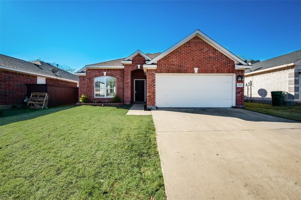 7318 Cresswell Dr, Arlington, TX 76001