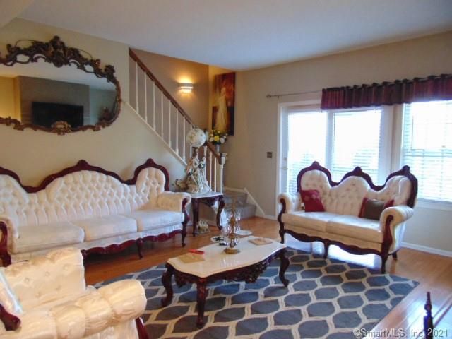 101 Madeline Ave #42, Waterbury, CT 06708