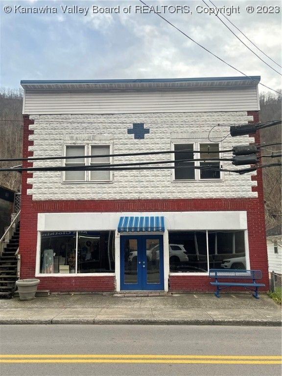 315 Main St, Man, WV 25635 Trulia