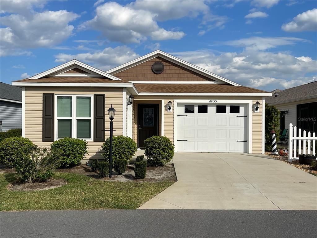 6055 Allen Ave, The Villages, FL 32163