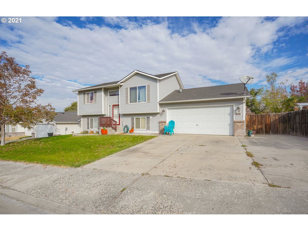 453 E Autumn Ave, Hermiston, OR 97838