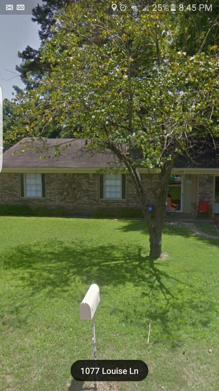 1024 Louise Ln, Wake Village, TX 75501