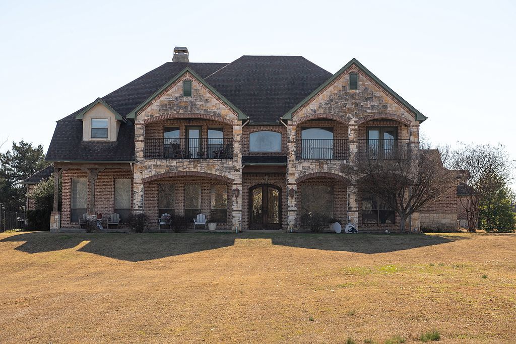 921 Double Springs Ln, Keller, TX 76248