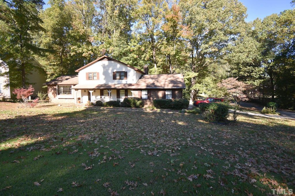 102 Easton Ct, Garner, NC 27529