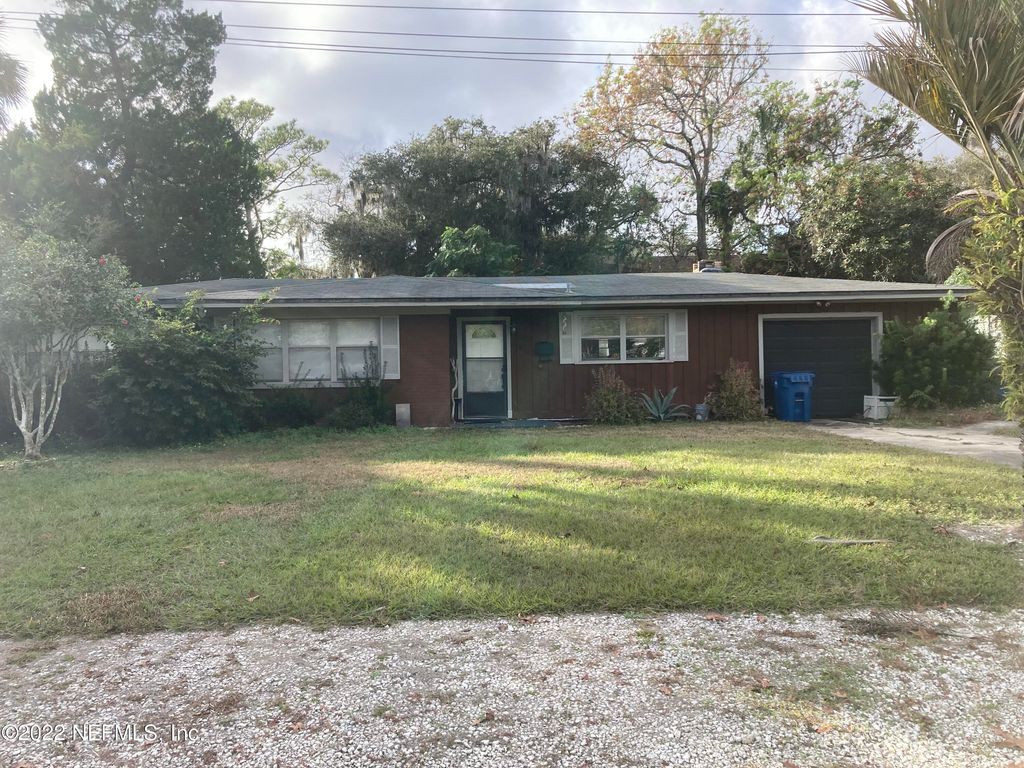 816 SEABROOK COVE RD, Jacksonville, FL 32211
