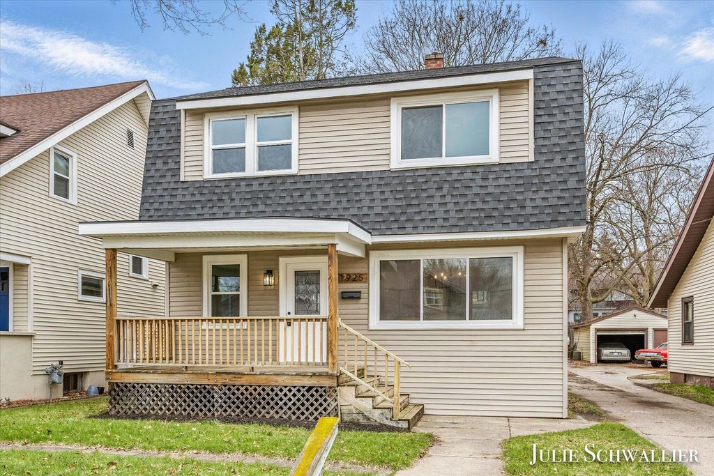 1925 Collins Ave SE, Grand Rapids, MI 49507