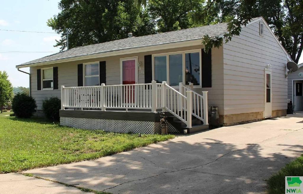 805 Jefferies St, Cherokee, IA 51012 Trulia