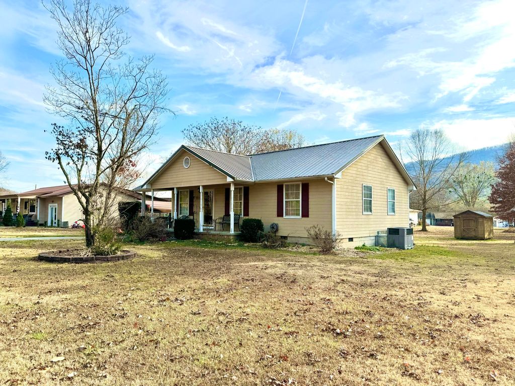 1111 Old Dixie Hwy, South Pittsburg, TN 37380