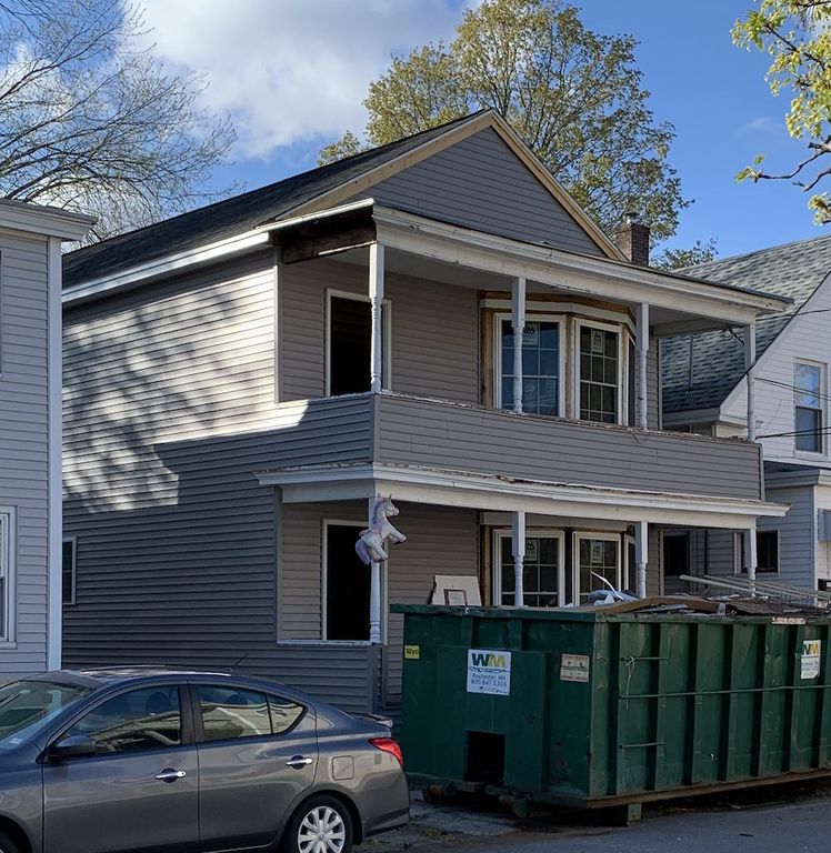 1 1/2 Chestnut St, Rochester, NH 03867