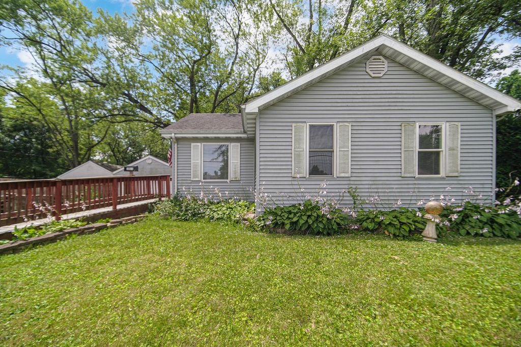 1011 W 61st Ave, Merrillville, IN 46410 SingleFamily Home for Sale