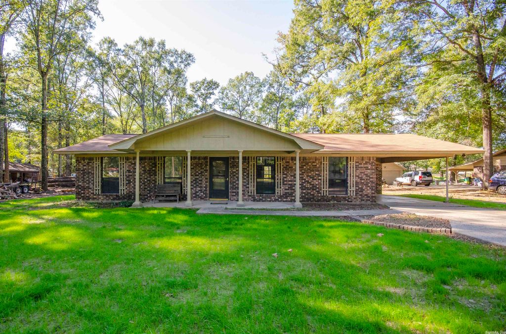 13 Leisure Valley Dr, Conway, AR 72032