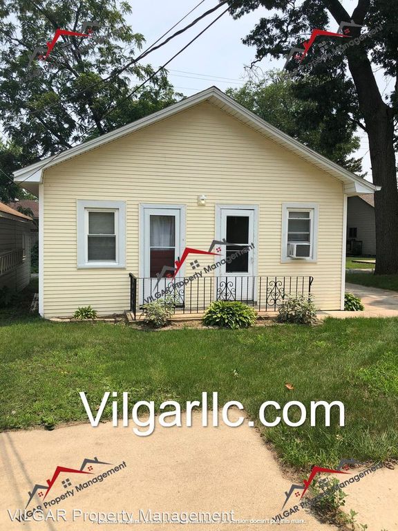 133-135 Lindberg St, Griffith, IN 46319