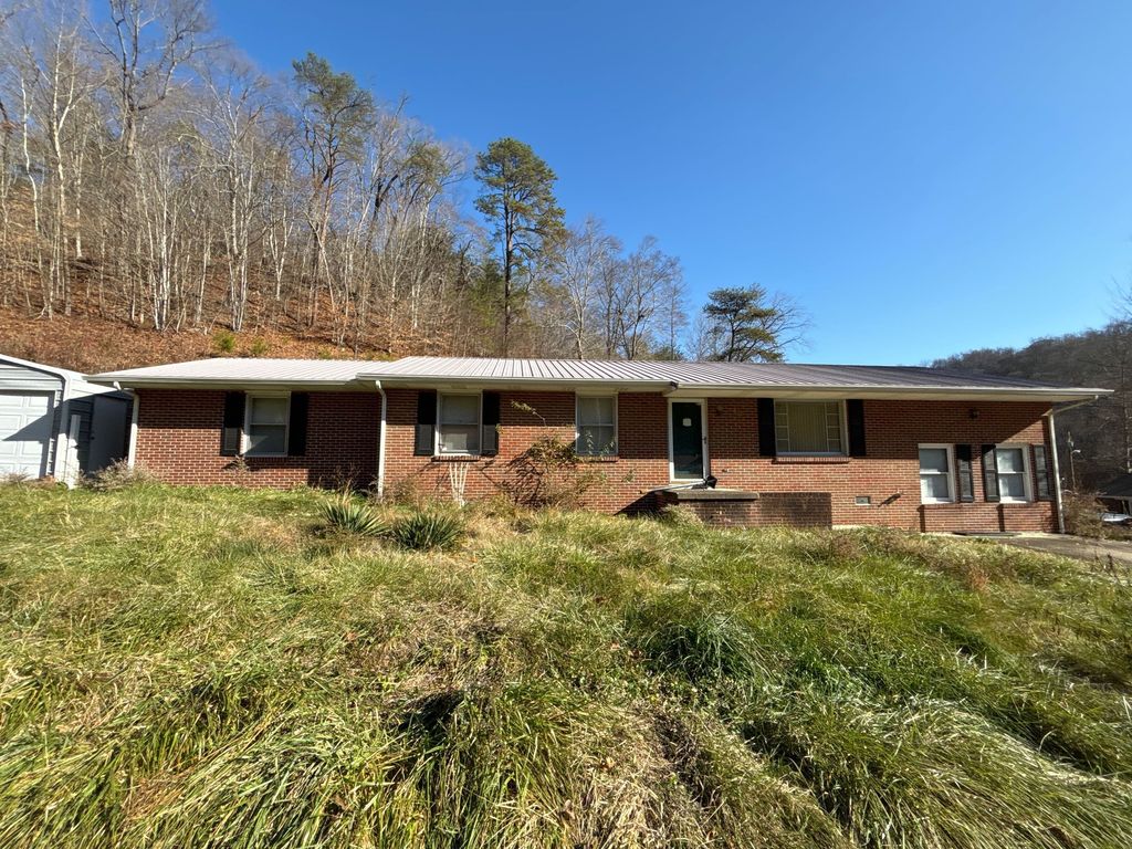 40 McKenzie Addition, Van Lear, KY 41265 Trulia
