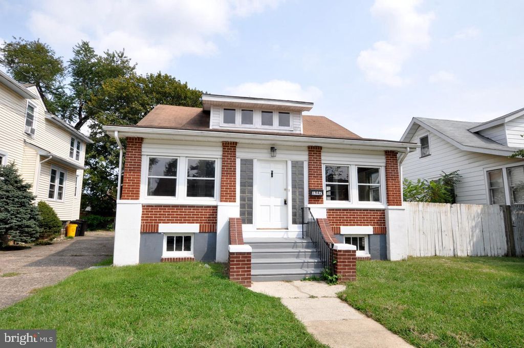 1942 Lexington Ave, Pennsauken, NJ 08110