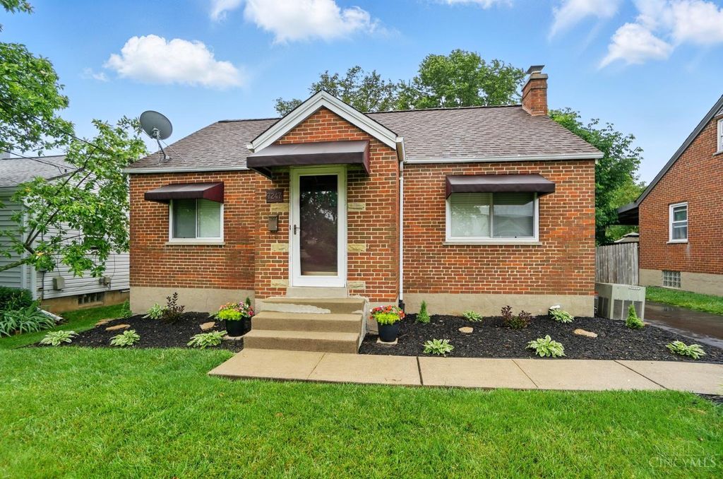 7247 Iuka Ave, Cincinnati, OH 45243