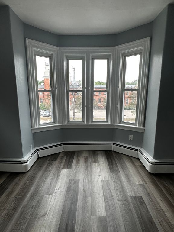 645 Ten Rod Rd #5, North Kingstown, RI 02852