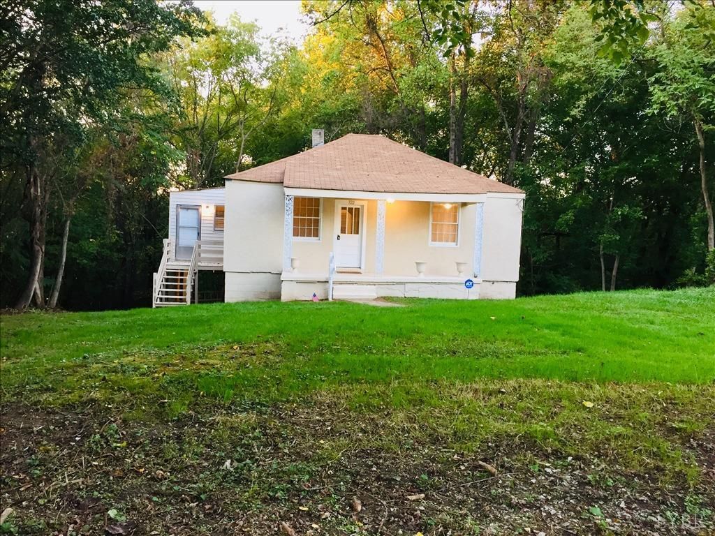 322 Sunset Dr, Madison Heights, VA 24572
