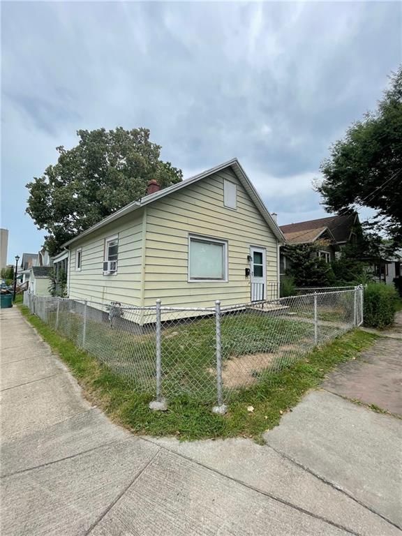 162 Benton St, Rochester, NY 14620