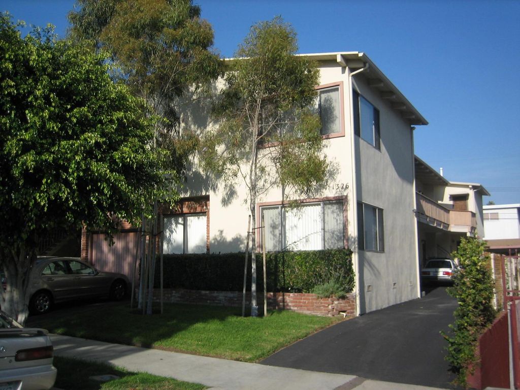 1326 S Carmelina Ave #6, Los Angeles, CA 90025