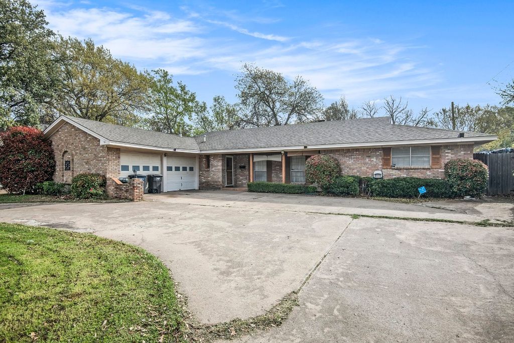 5113 Westhaven Dr, Fort Worth, TX 76132
