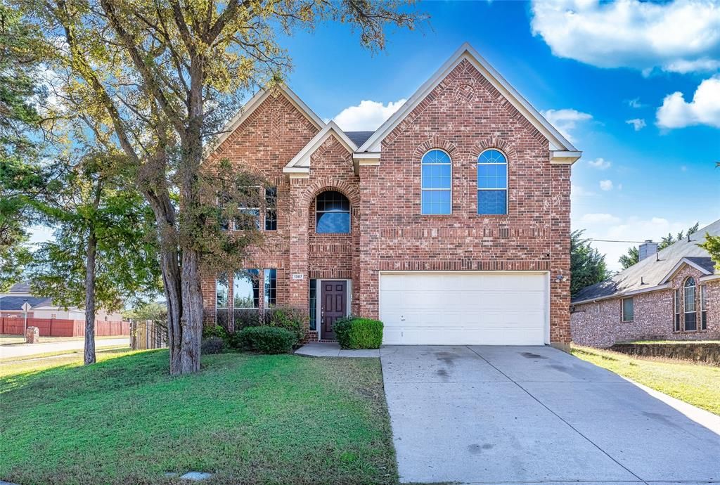 1387 Calvert Dr, Cedar Hill, TX 75104