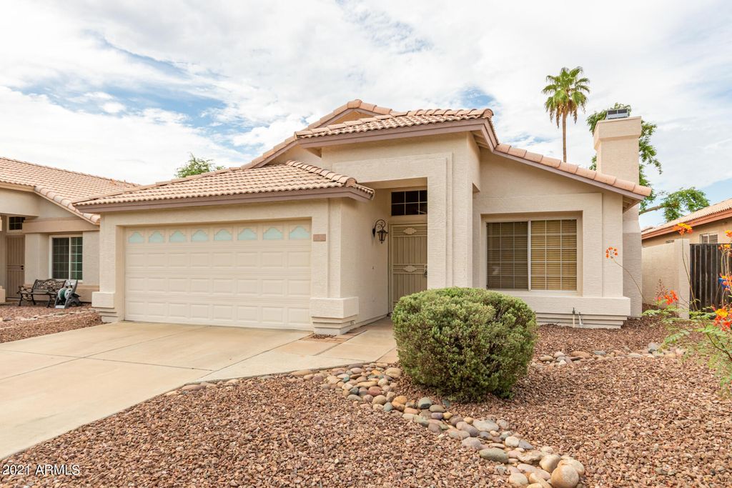 5946 W Kesler Ln, Chandler, AZ 85226