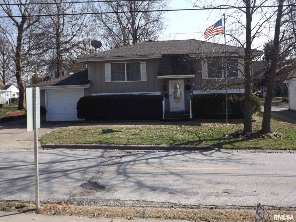 309 W 9th St, Johnston City, IL 62951 Trulia