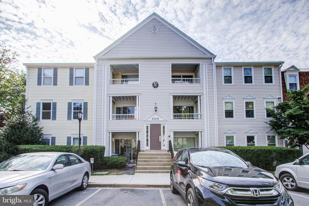 20330 Beaconfield Ter #201, Germantown, MD 20874
