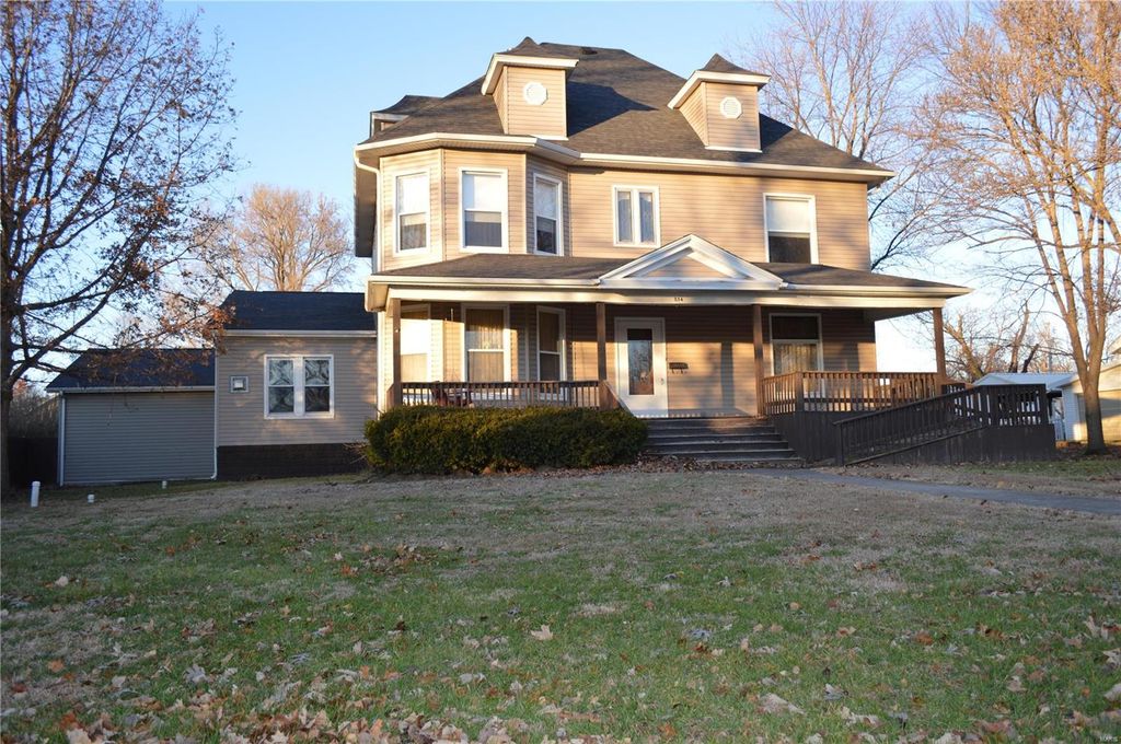 214 N Main St, Carrollton, IL 62016 Trulia