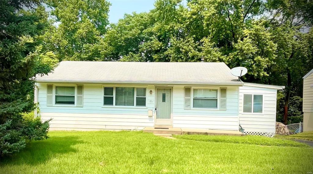 5909 Staely Ave, Saint Louis, MO 63123