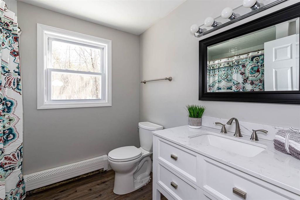 22 Olesen Rd, Derry, NH 4 Bed, 2 Bath SingleFamily Home 19 Photos