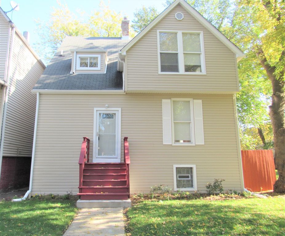 8033 S Escanaba Ave, Chicago, IL 60617
