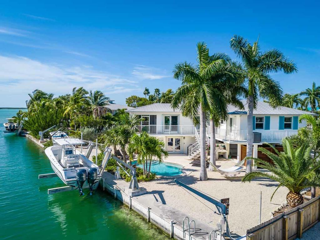 17134 Buttonwood Dr W, Summerland Key, FL 3 Bed, 3 Bath SingleFamily