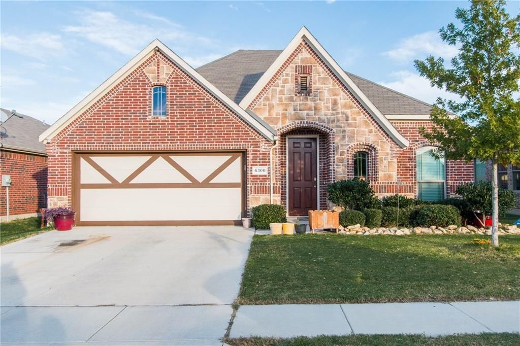 6300 Chalk Hollow Dr, Fort Worth, TX 76179
